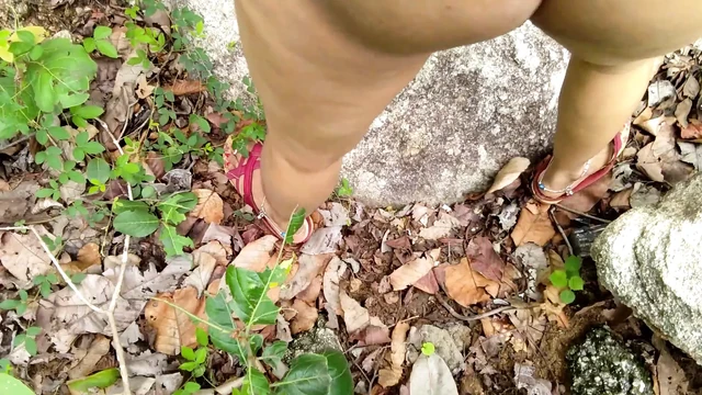 Big Ass Stepmom Fucked Outdoors - risky public sex