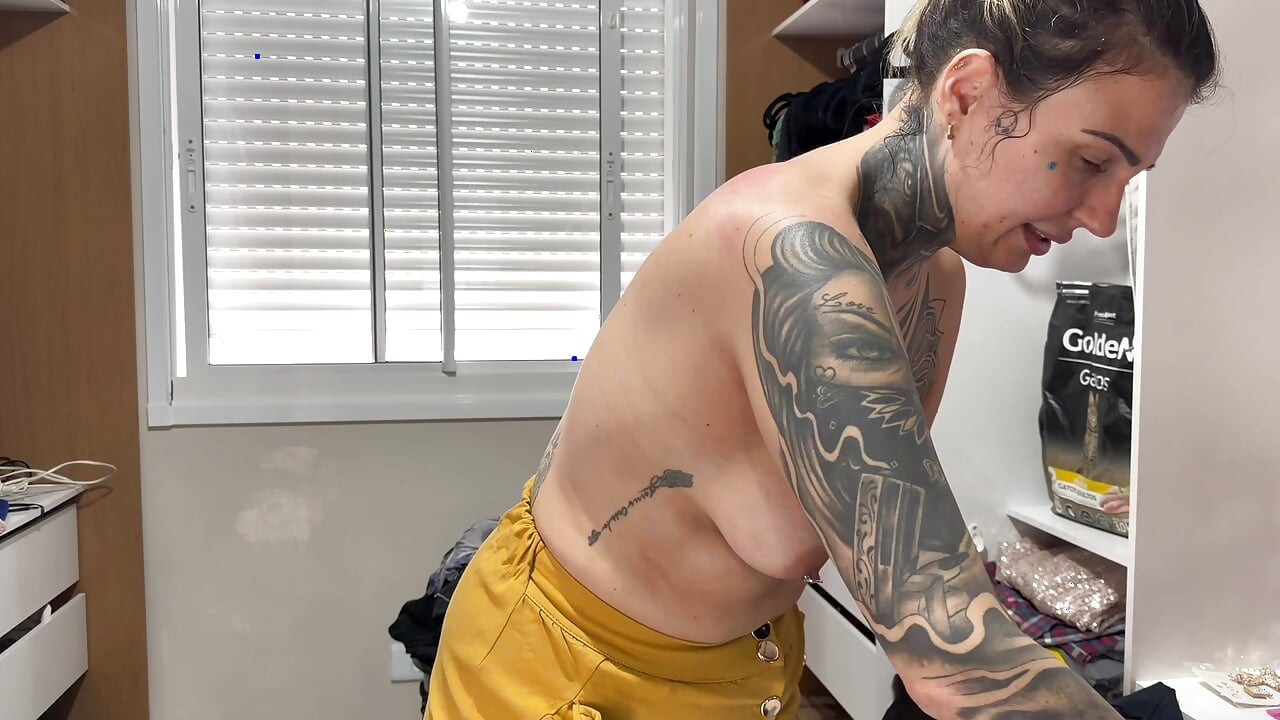 Me and my husband with a small dick getting ready to eat a pussy