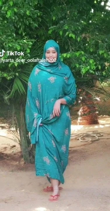 Yalangoch ayollarning paypoqdagi shaxsiy fotosuratlari