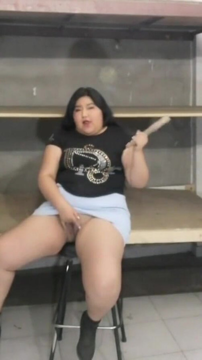Emotional moment from "Cleaning a warehouse I find that I masturbate"