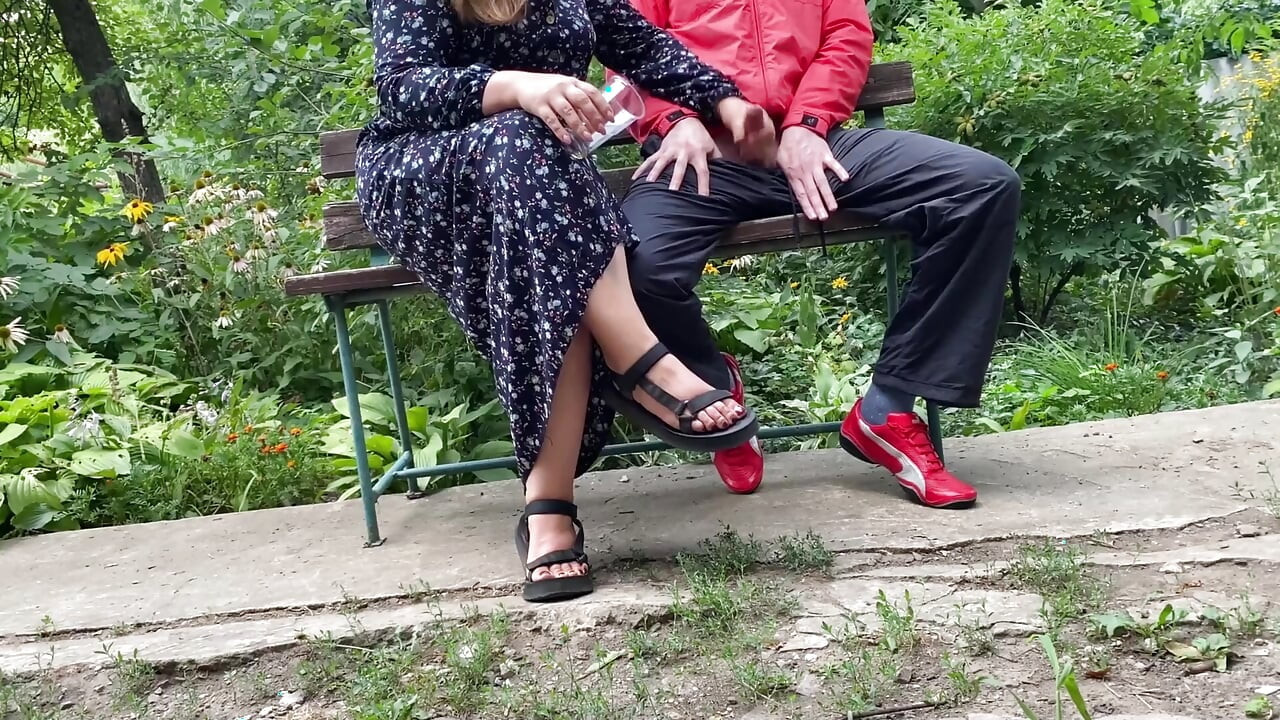 Daha fazla uzatmadan: olgun bir üvey anne için sadece boşal