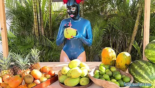 Rubberdoll in Paradise