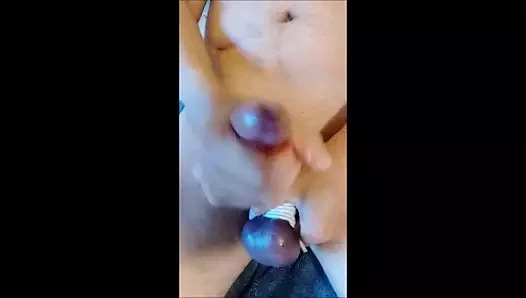pislik kapalı üzerinde yatak