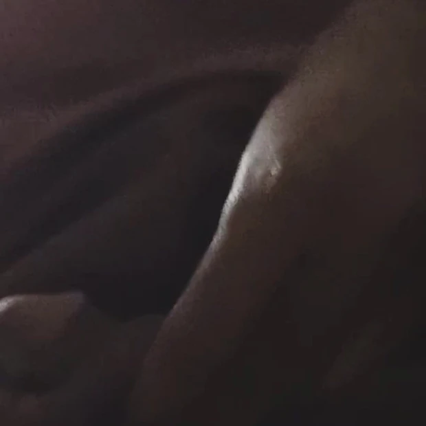 Pakistani boy pissing in bath