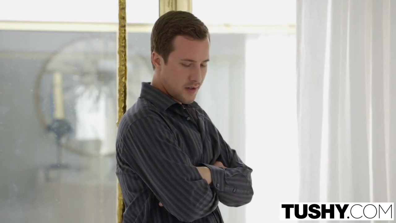 Tushy-仕事でアナルされるベビーシッターKelsi Monroe