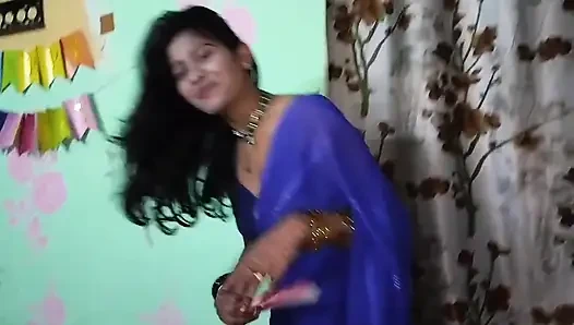 Mein milchmann bitten um die Rechnung, indisches dorf bhabhi zahlt milchrechnung durch hardfuck in der Küche mit HINDI AUDIO.