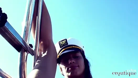 Marie magnolia - squirt an bord