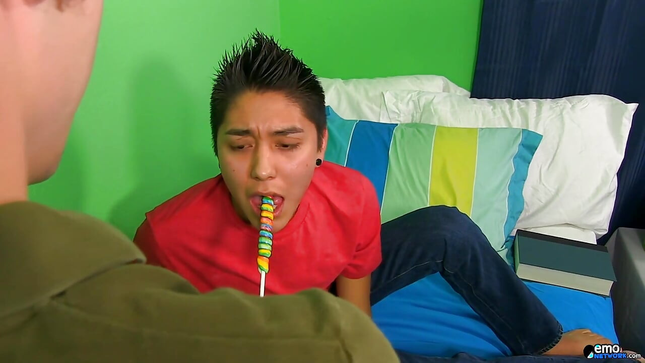Cock Loving Boys Share Theirs
