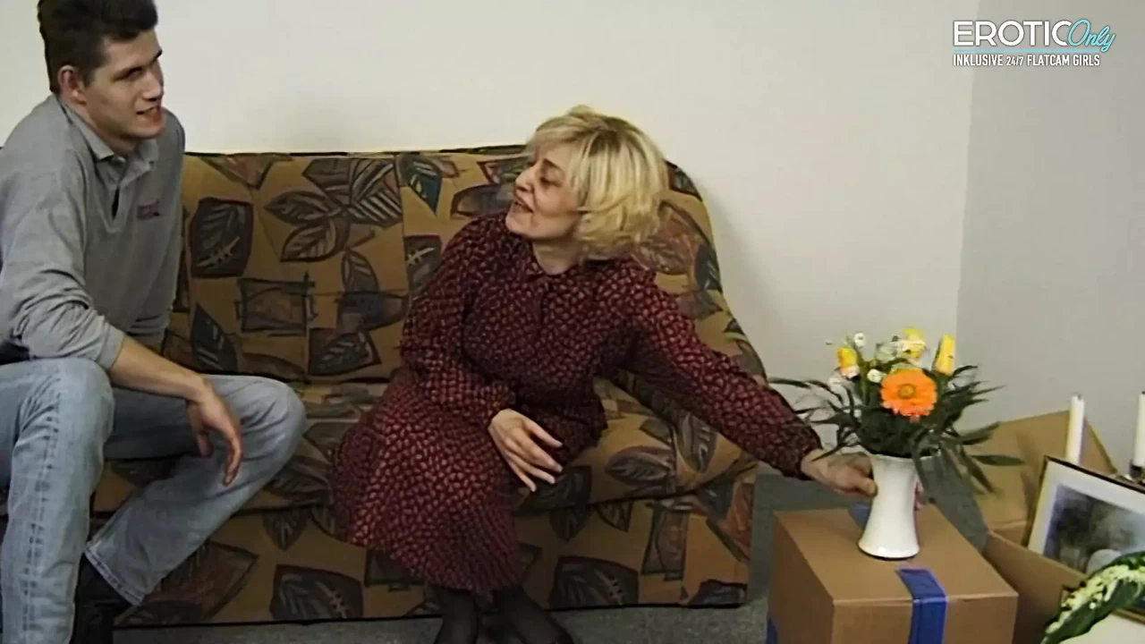 Ilse奶奶勾引她的女婊