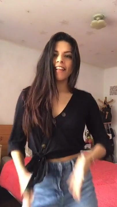 VP09 - Anghiela Yrrarazabal 3yhh
