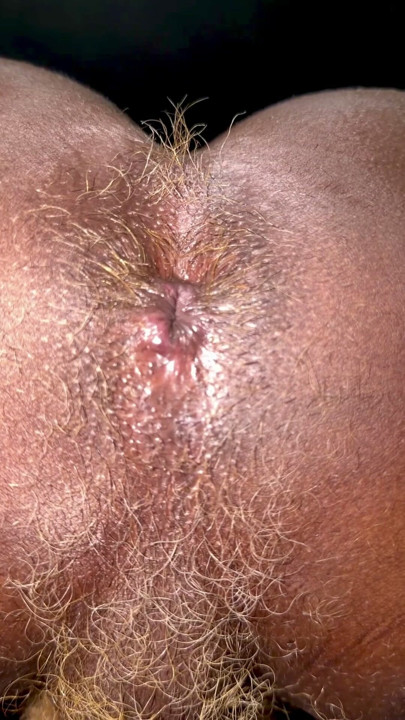 Who wants to make my ass hole bigger?