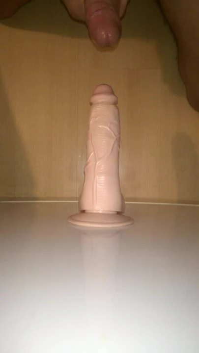 Dildo meiner Frau besamt - shot on wifes dildo
