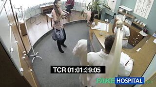 FakeHospital замужняя жена с проблемами фертильности с вагиной