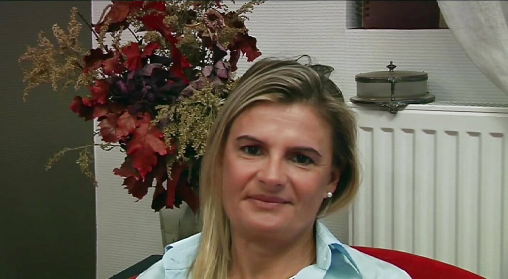 Slutty French MILF gets DP before huge facials
