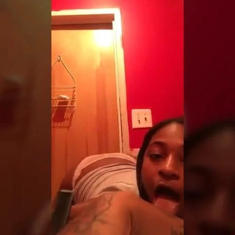 Facebook Live Freak Shake That Ass Bitch