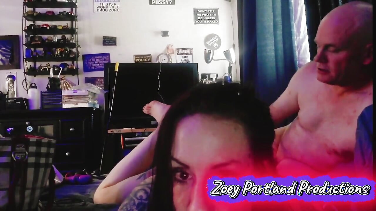 Während ehemann weg ist, wird ehefrau harten schwanz bekommen