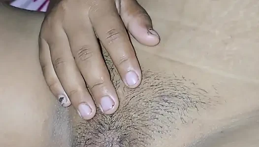 Küçük üvey kız kardeşe ev yapımı anal götten yarak alıyor