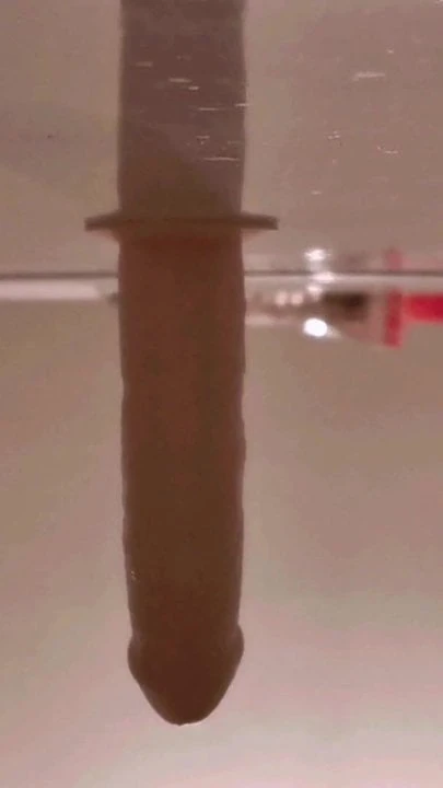Fat pig ass fucked with her dildo