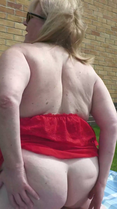 Big tits Milfs Public Outdoor Creampie Threesome with The Creampies and Catherine Can | Clip 1