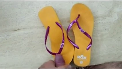 Sik ve cum annemin kama parmak arası terlik sandalet