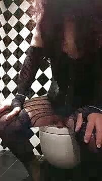 Horny Arabic gurl slut