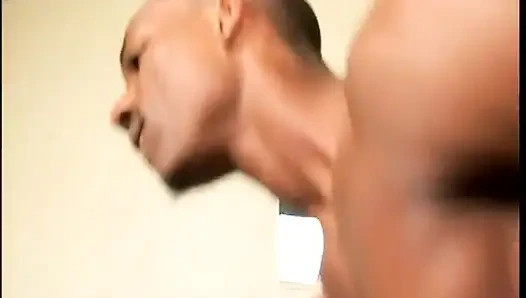 Memek becek cewek cantik ini dientot habis-habisan sama kontol besar