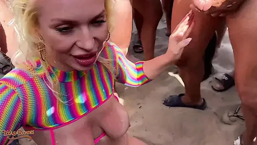Blonde Babe Vera Jarw Gets Her Mouth Fucked by Big Dicks!