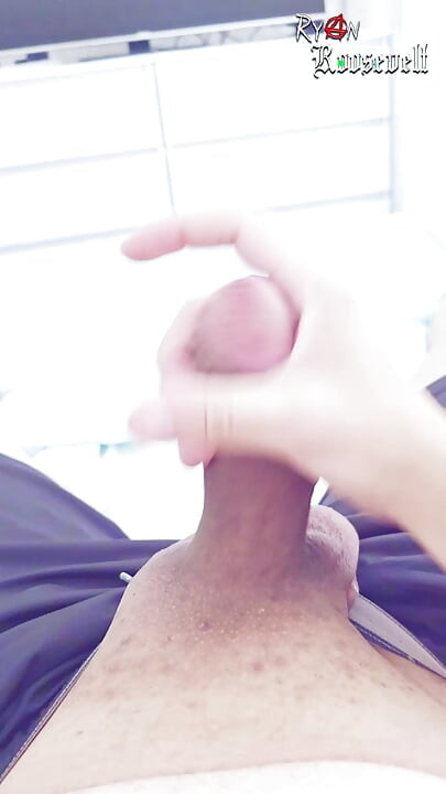 Bermain kontol panas dan terganggu dan erangan terangsang