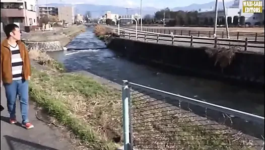 Saatler sonra, ezici derecede samimi bir yetişkin misafirperverliği deneyimiyle bilinen kaplıca hanı -sahne.5