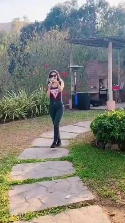 VP06 - Silvia Cornejo 7uj