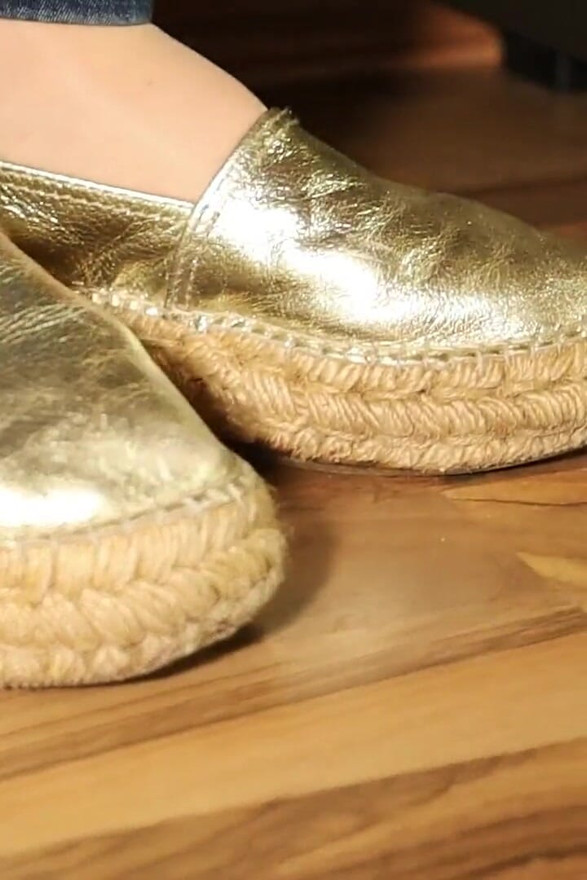 Golden Comfort - Steps & Motion
