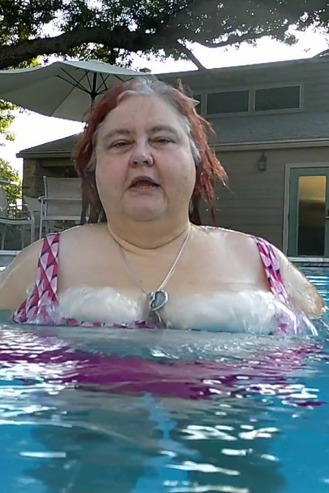 Big Beauty Nurse Vicki Shows off Her Water Shoes and
