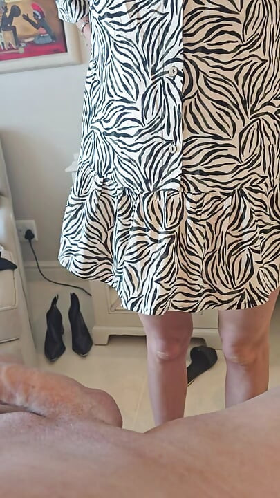 Verklig milf knullad på hotellbalkongen för alla att se