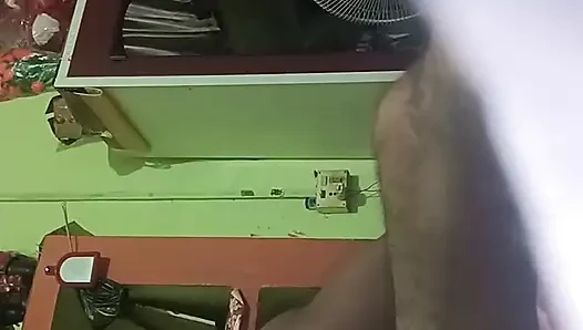 Hintli Üvey Kız Kardeş Inek Pozisyonunda