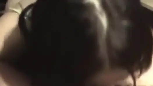 Selena skye kriegt groÃŸen don tief in den hals