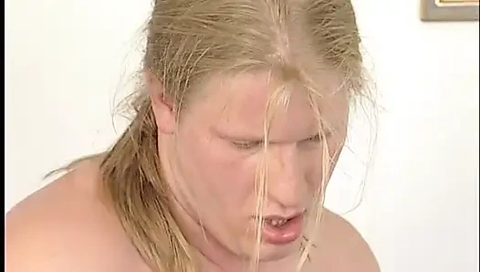 Красивую тинку жарим в два смычка в тройничке