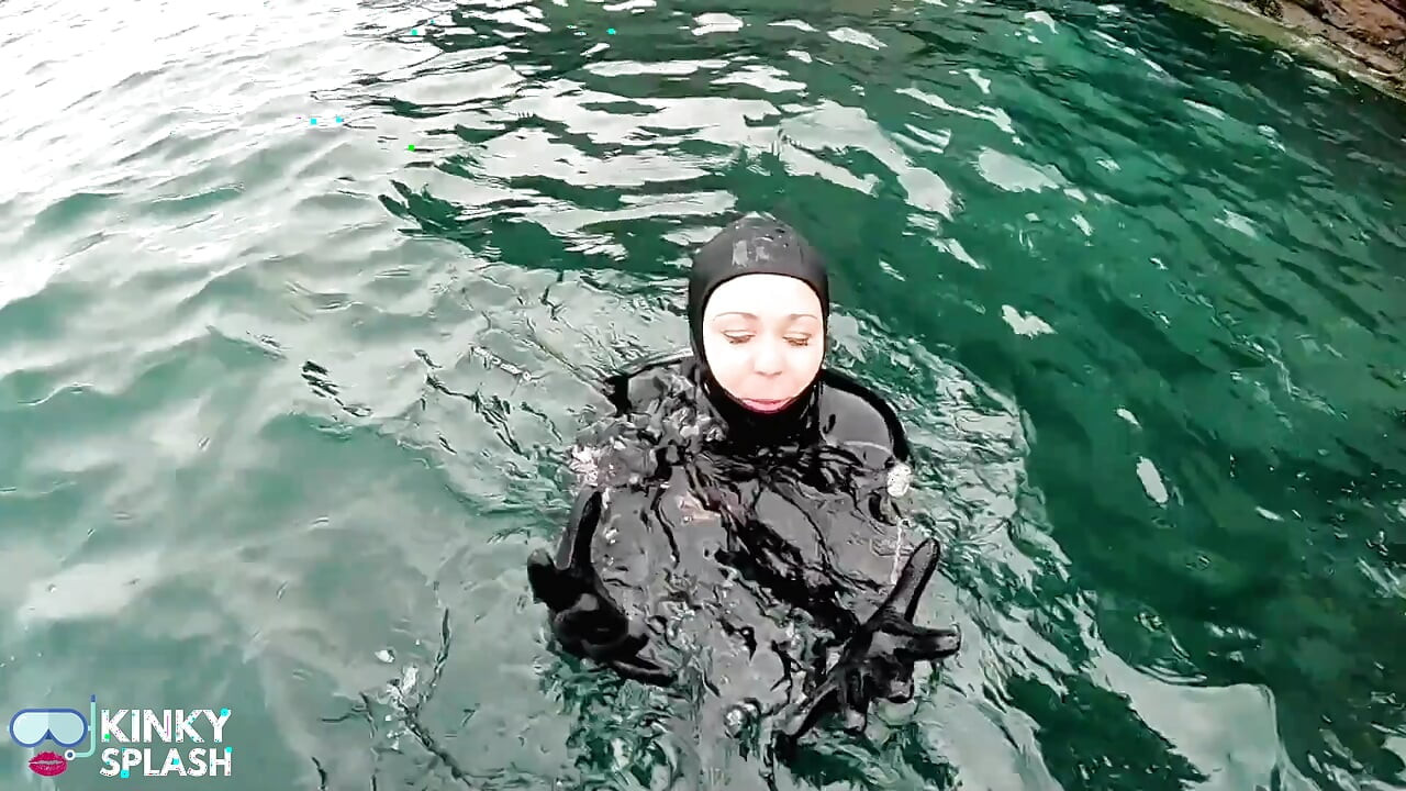 Neoprene Skin- fantasy - sea play और Rock jumps