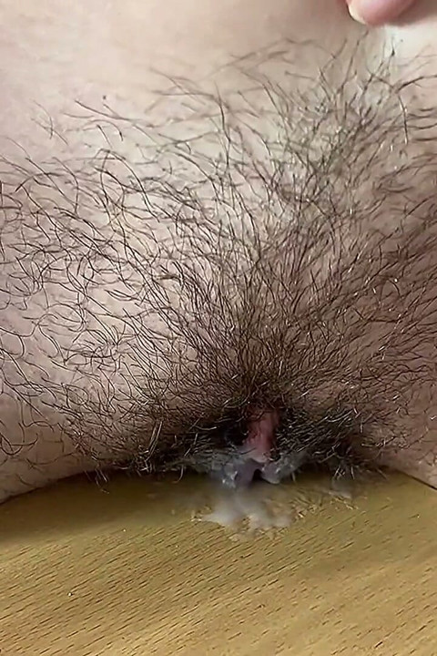 I Can't Stop Doing This!!! Hairy Virgin Rubbing.female Masturbation