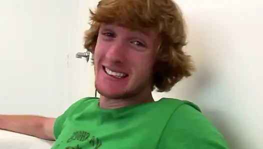 Karyawan bank rambut merah dengan toket besar dientot habis-habisan dan dicrot di dalam di kantornya