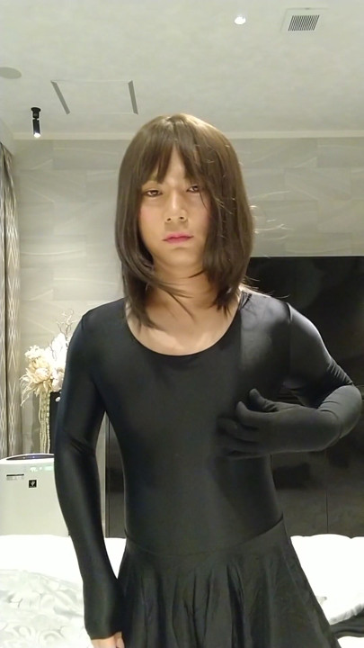 A boy masturbates embarrassedly wearing a leotard | Clip 1