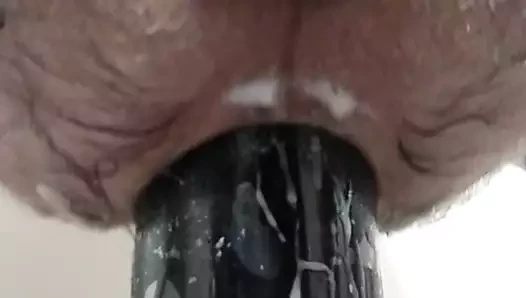 Titan dildo yakın çekim göt sikişi