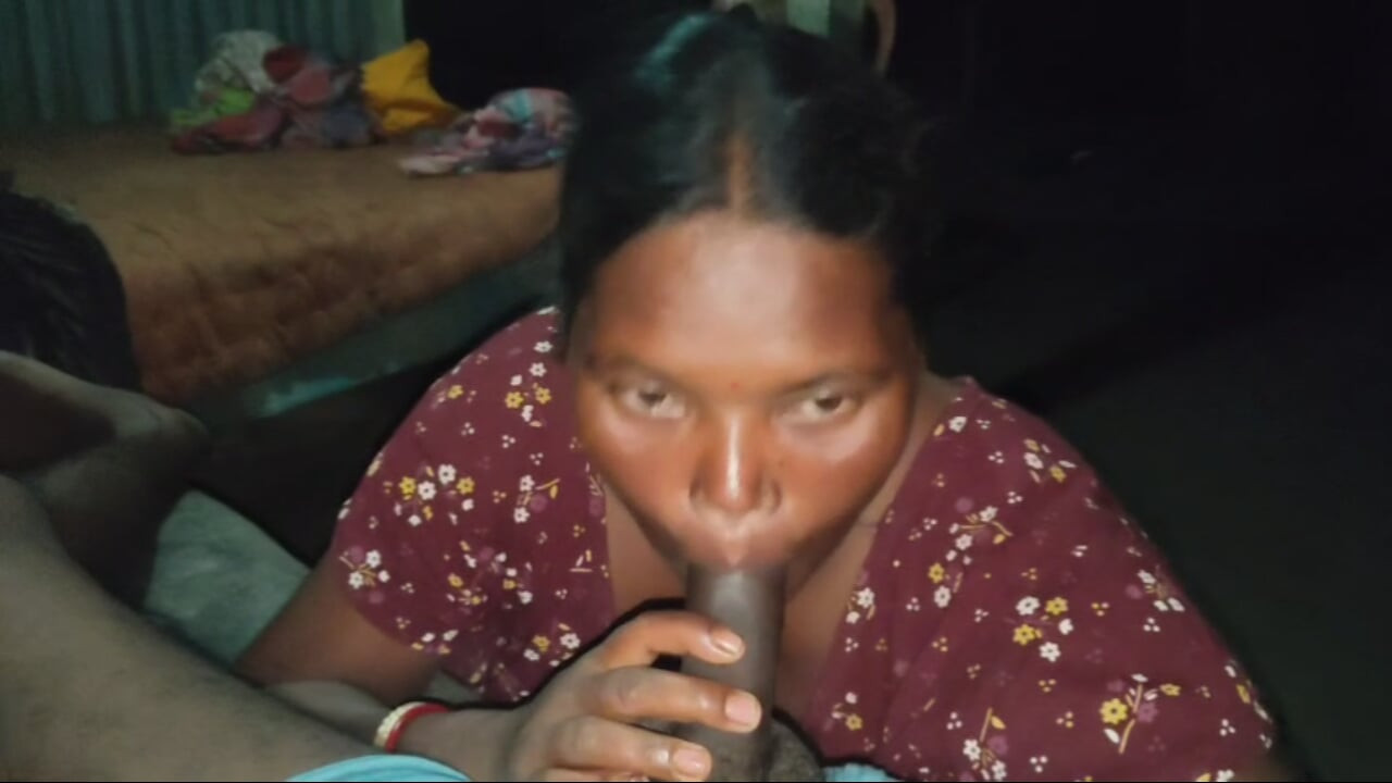 Pados ki bhabhi Ne night mein agar land chusa