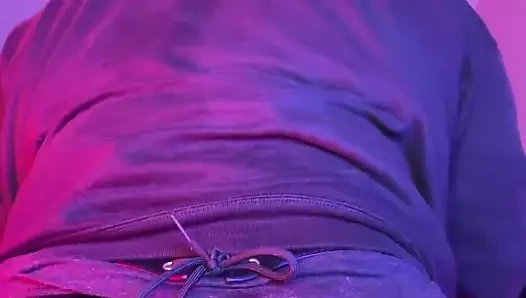 Oyuncaklarla deliğimi genişletiyorum fantezi dildo
