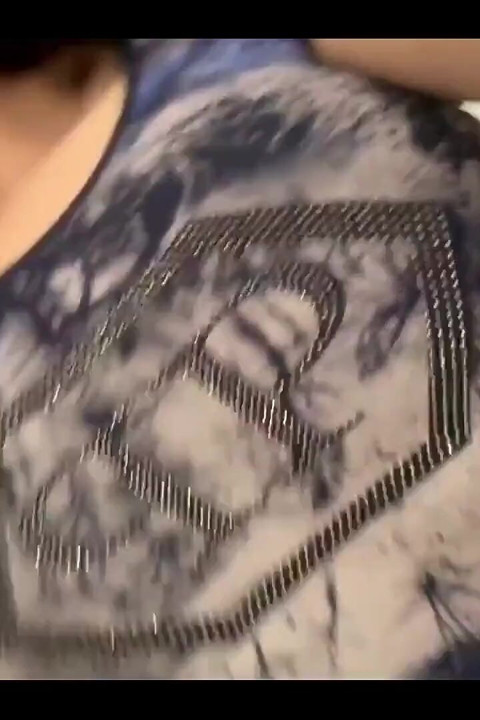 Yüzümde selfie videosu yaptım.
