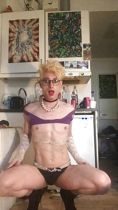 Skinny Blond Whiteboi Bitch Jes Exposed