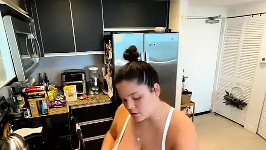 Dani Valentina ile canlı yayın