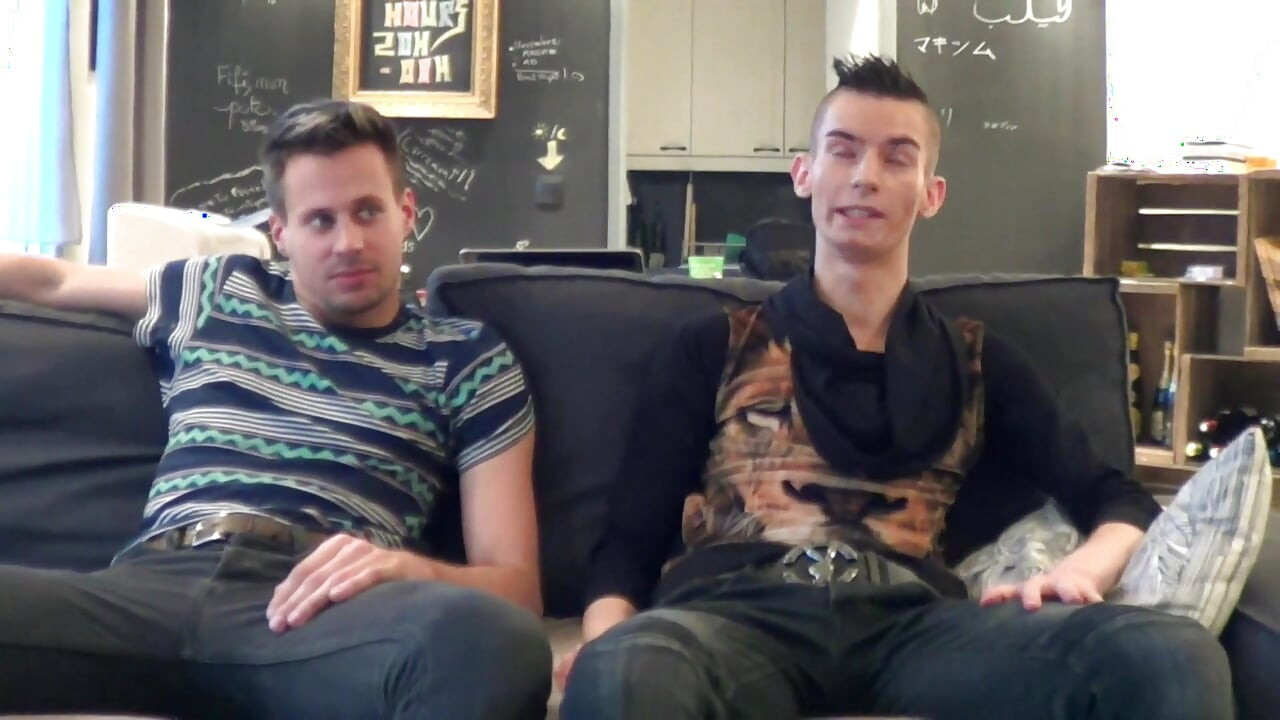 Amateur sex tape with Filip fucked bareback by top twink