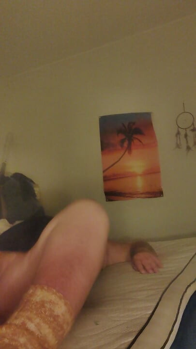 GANGSTAZZ SHOWING HOW  I'M USING A 8 INC BBC DILDO ROGHT