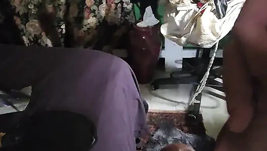 Goode Girl Kırbaçlama Ve Taşaklara Şaplak Atma Pratiği