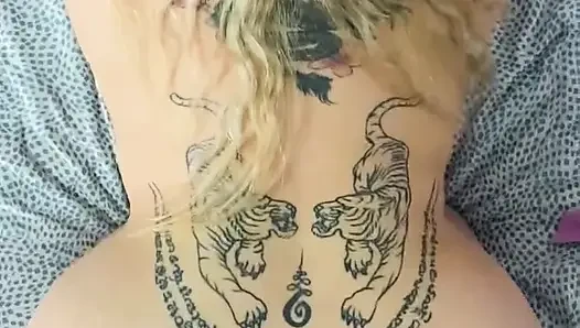 I woke up horny and sucked my boyfriend's cock then he gave me a delicious fuck